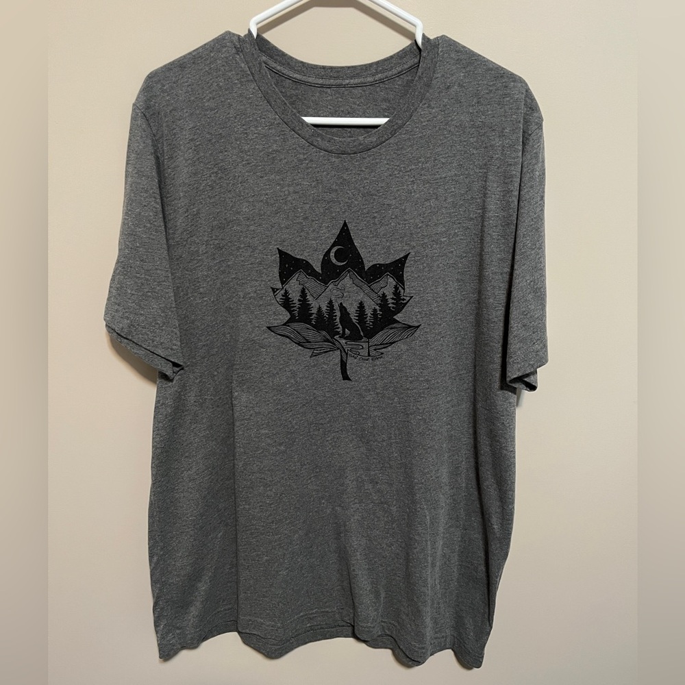 West Coast Karma Charcoal Mountain Graphic Tee, size L